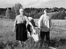 Фёдоровы Мария и Егор со своей кормилицей <h3>(фото из архива Марии Фёдоровой)</h3>